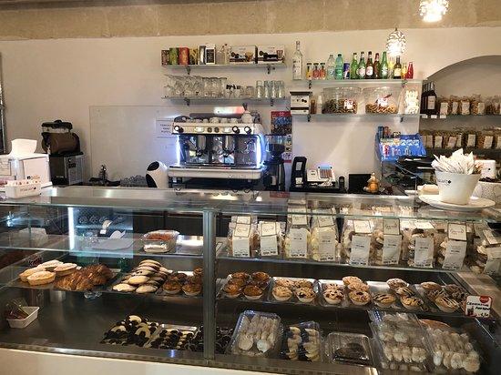 Genuinita Bar-Panificio